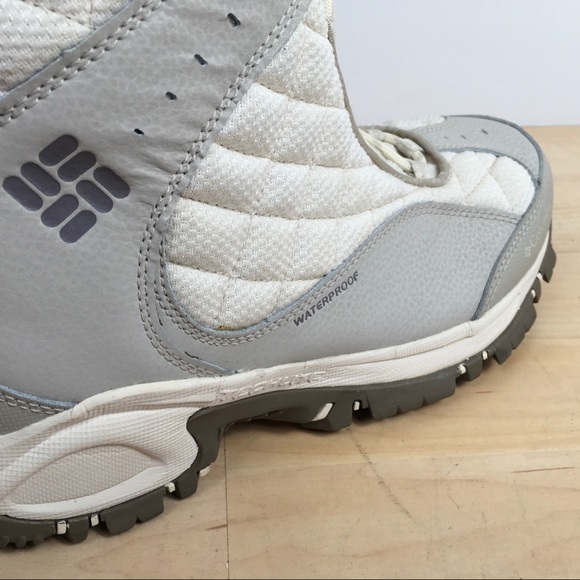 columbia techlite omni grip womens boots